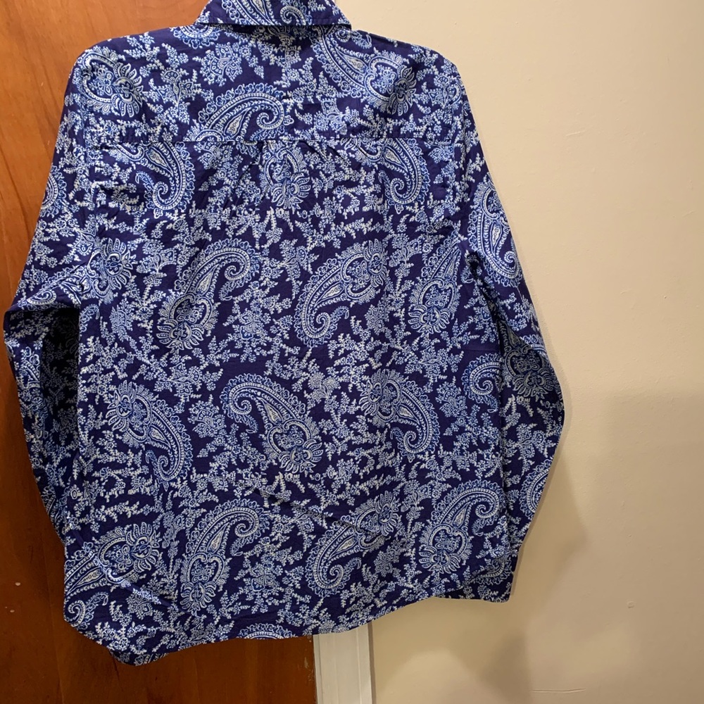 Shirt - Picture 4 of 4